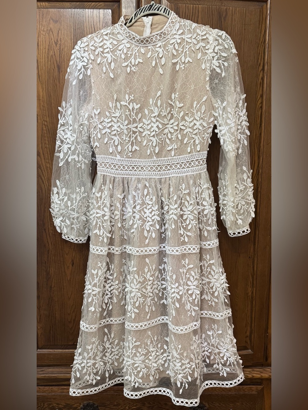 Ivory Lace Embroidered Midi Dress size S-XS